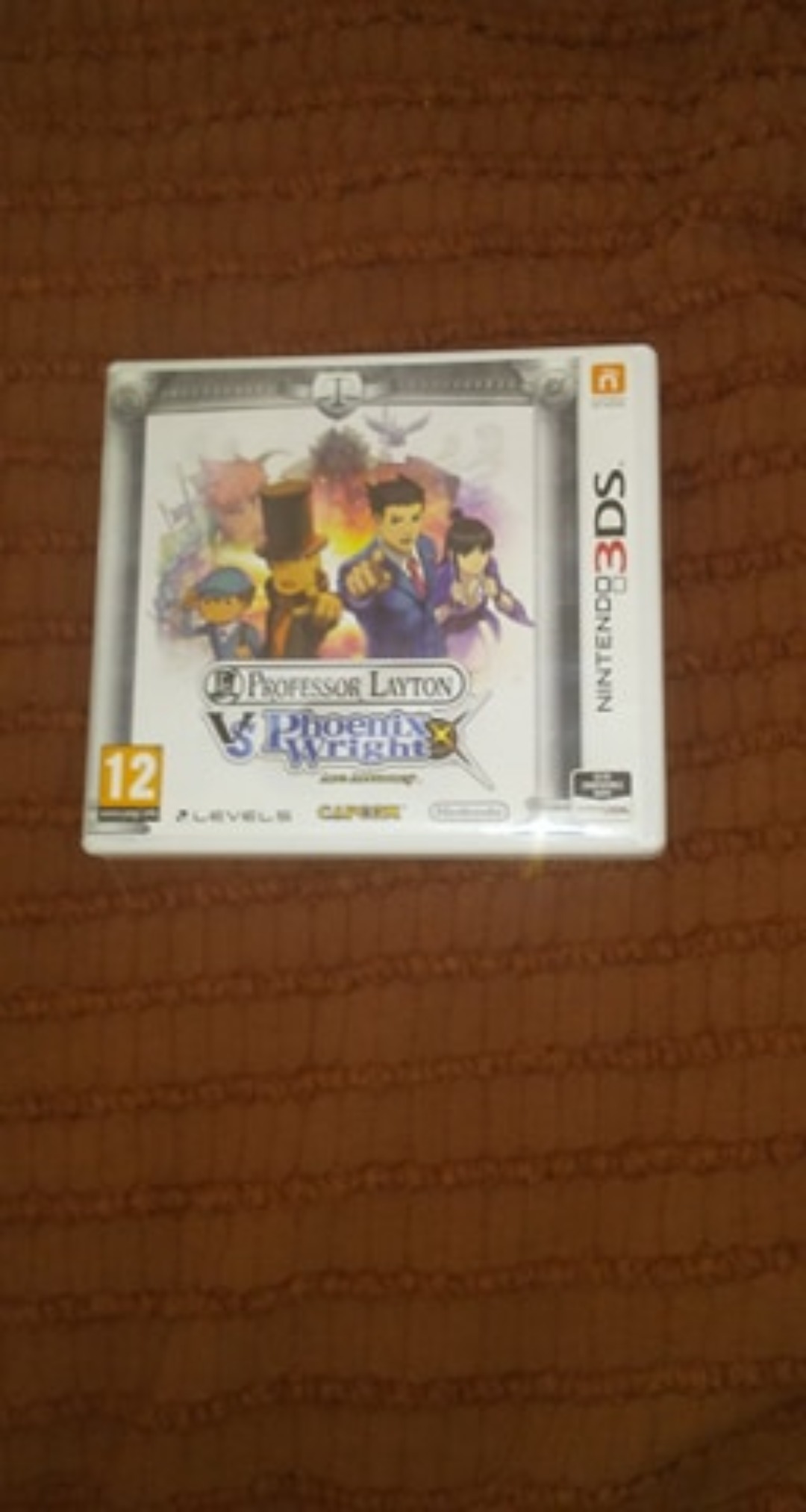 Professor layton vs phoenix wright