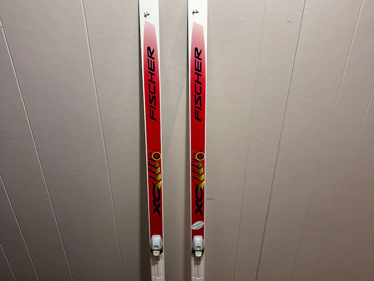 For heights 5’5”- 5”6’, cross country skis.