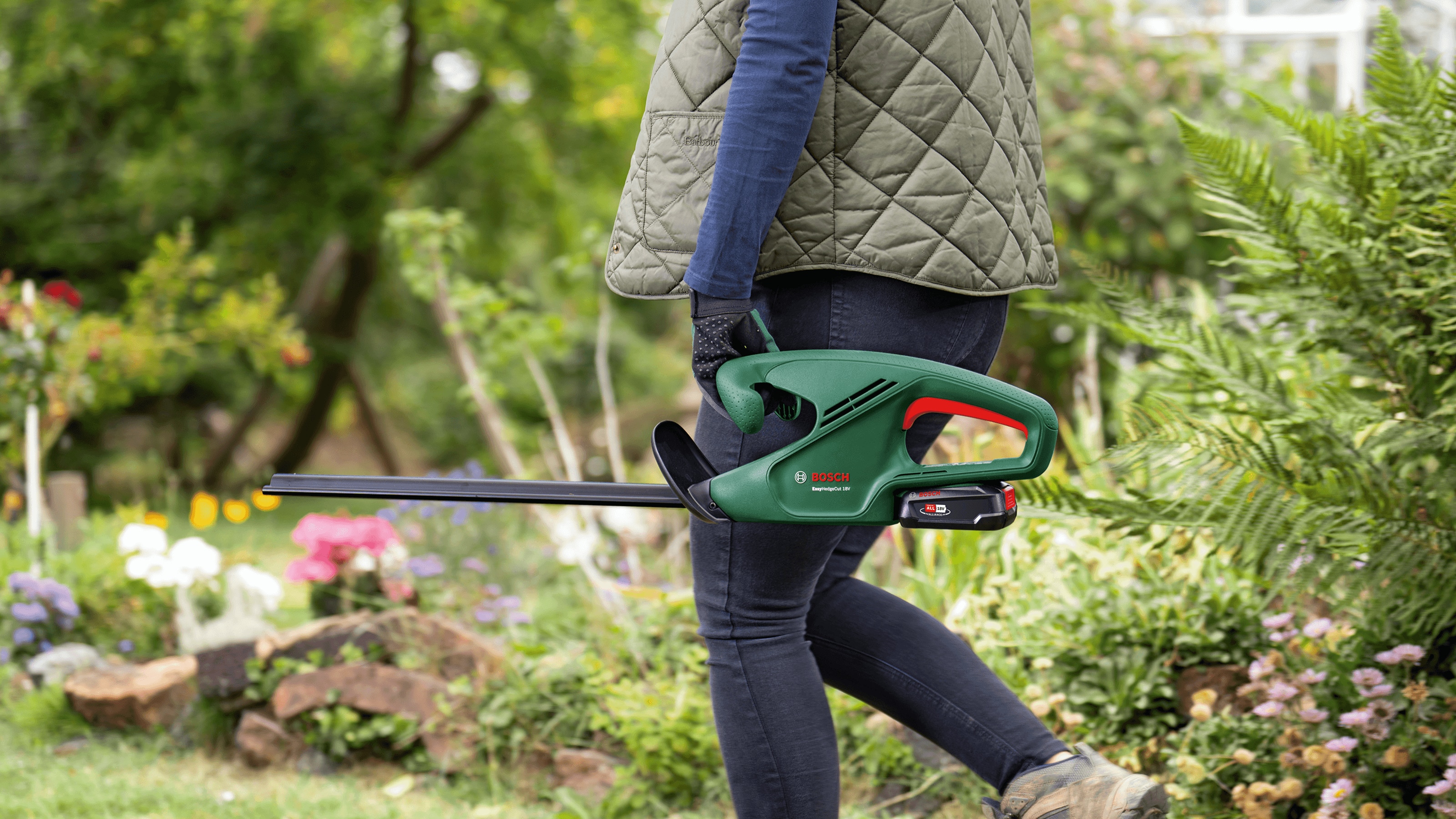 Bosch easyhedgecut 18v-44-11
