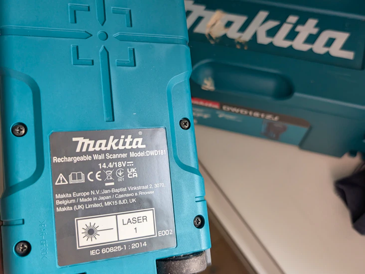 Makita ammattilaisten seinäskanneri