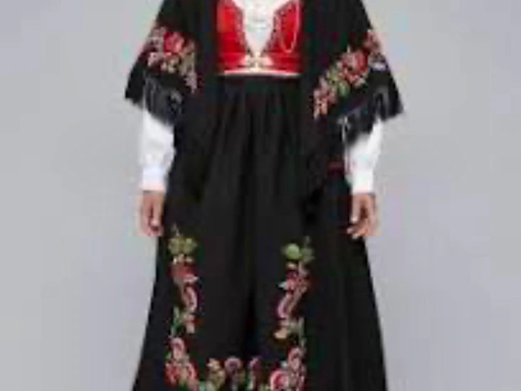 Vest agder bunad leies ut