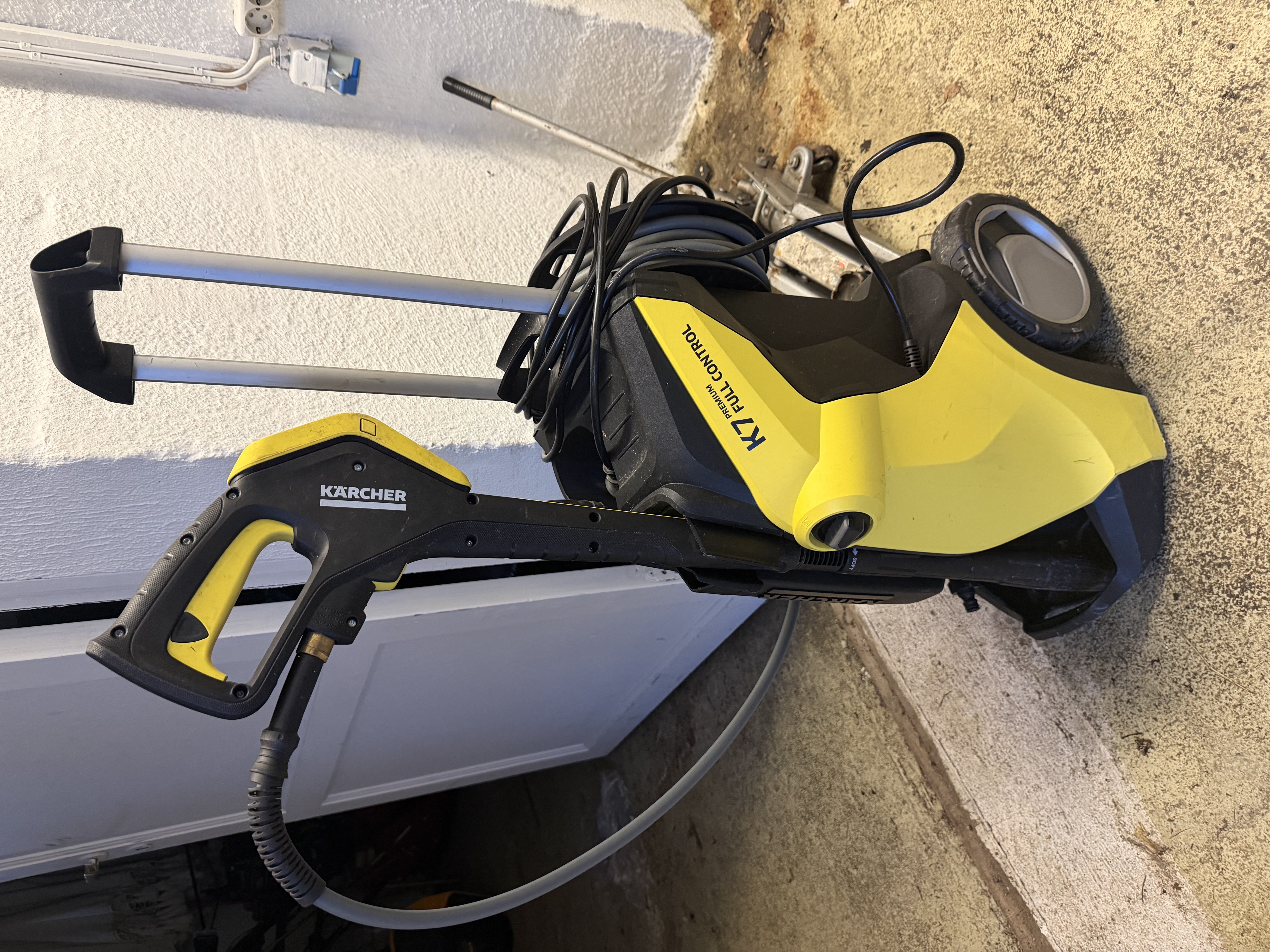 Kärcher k7 premium full control – kraftig høytrykkspyler med kost og bilkost