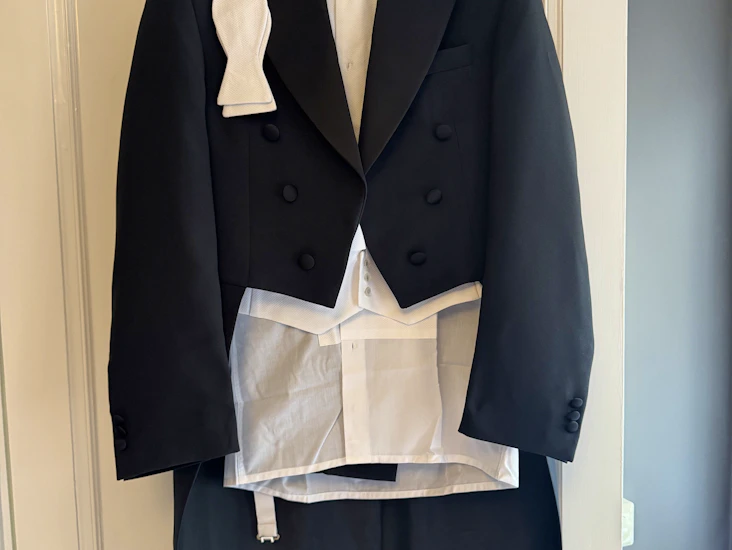 Komplett frack inkl lackskor, strl 48 (m)