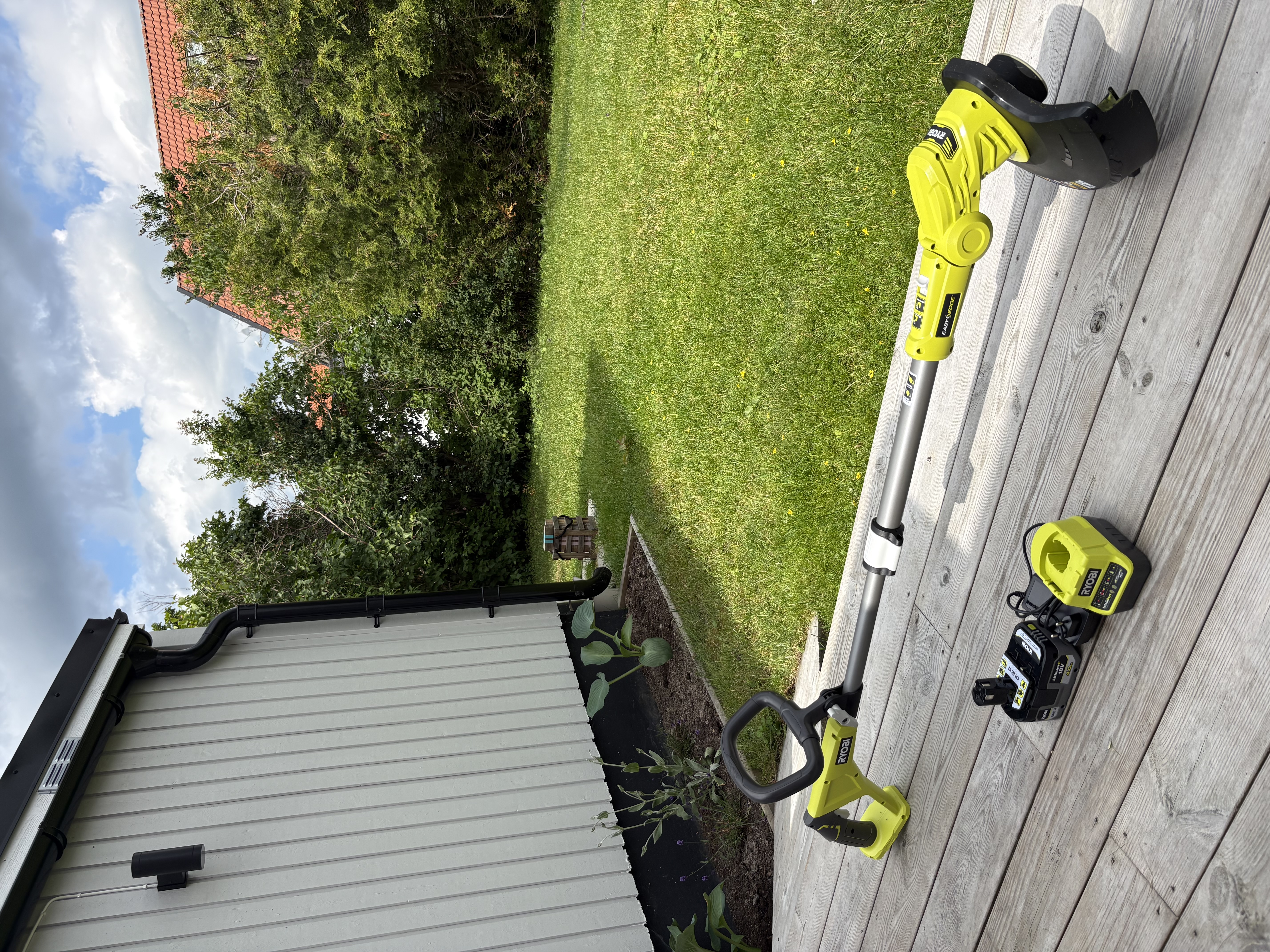 Ryobi 18v one+ trimmer
