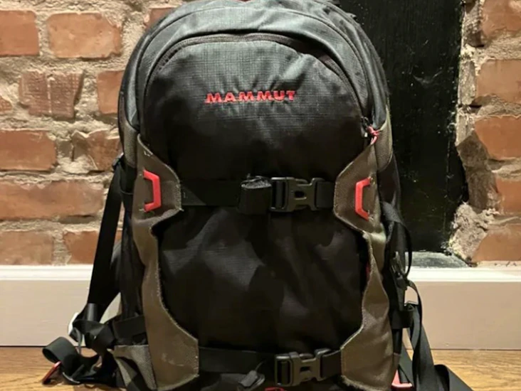 Uthyres lavinryggsäck & avalanche kit