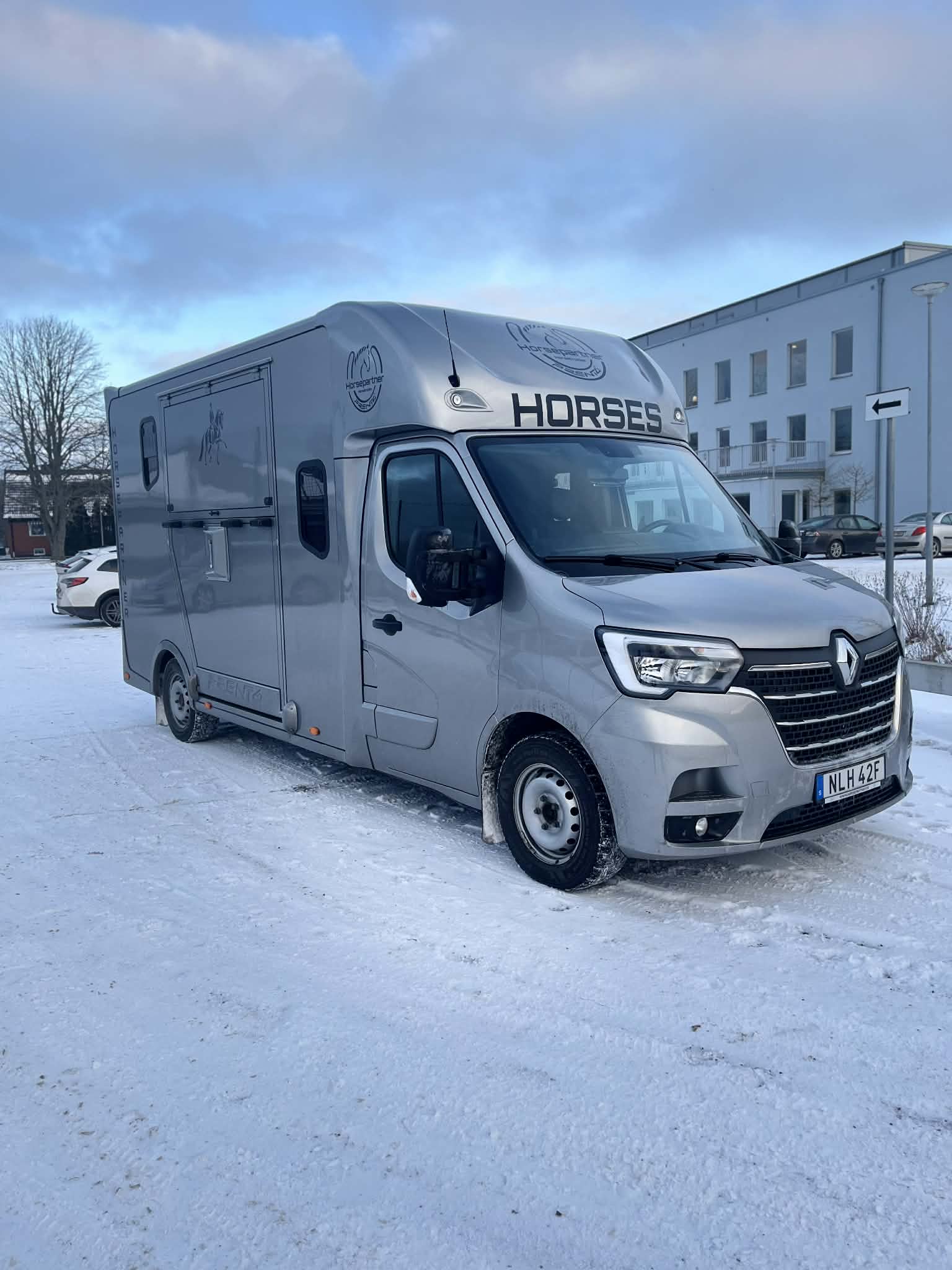 B-korts hästlastbil uthyres 🐴