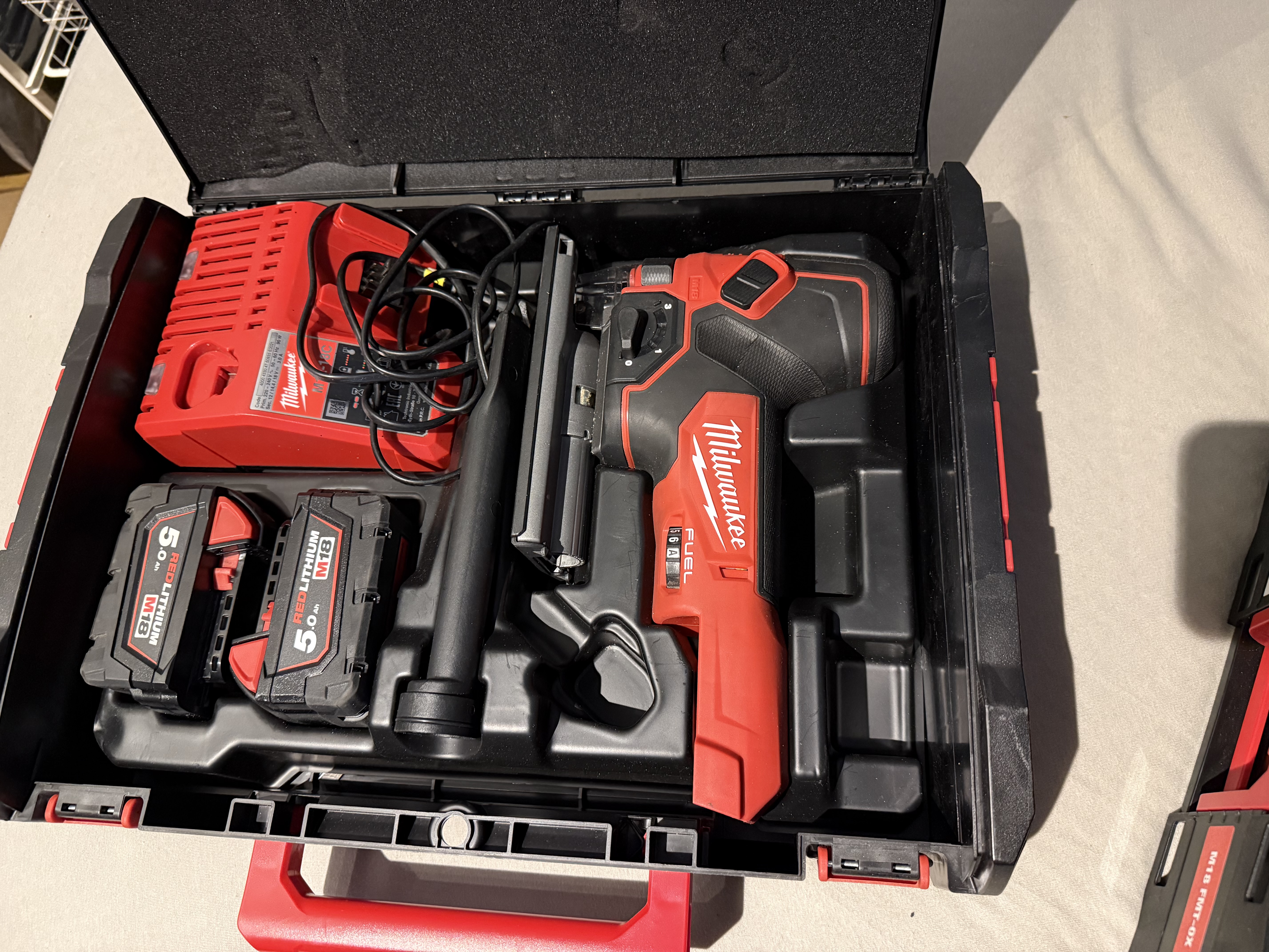 Milwaukee stikksag m18 leies ut per dag