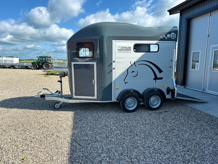 Ny fräsch hästtransport