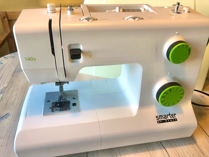 Symaskin smarter by pfaff 140s