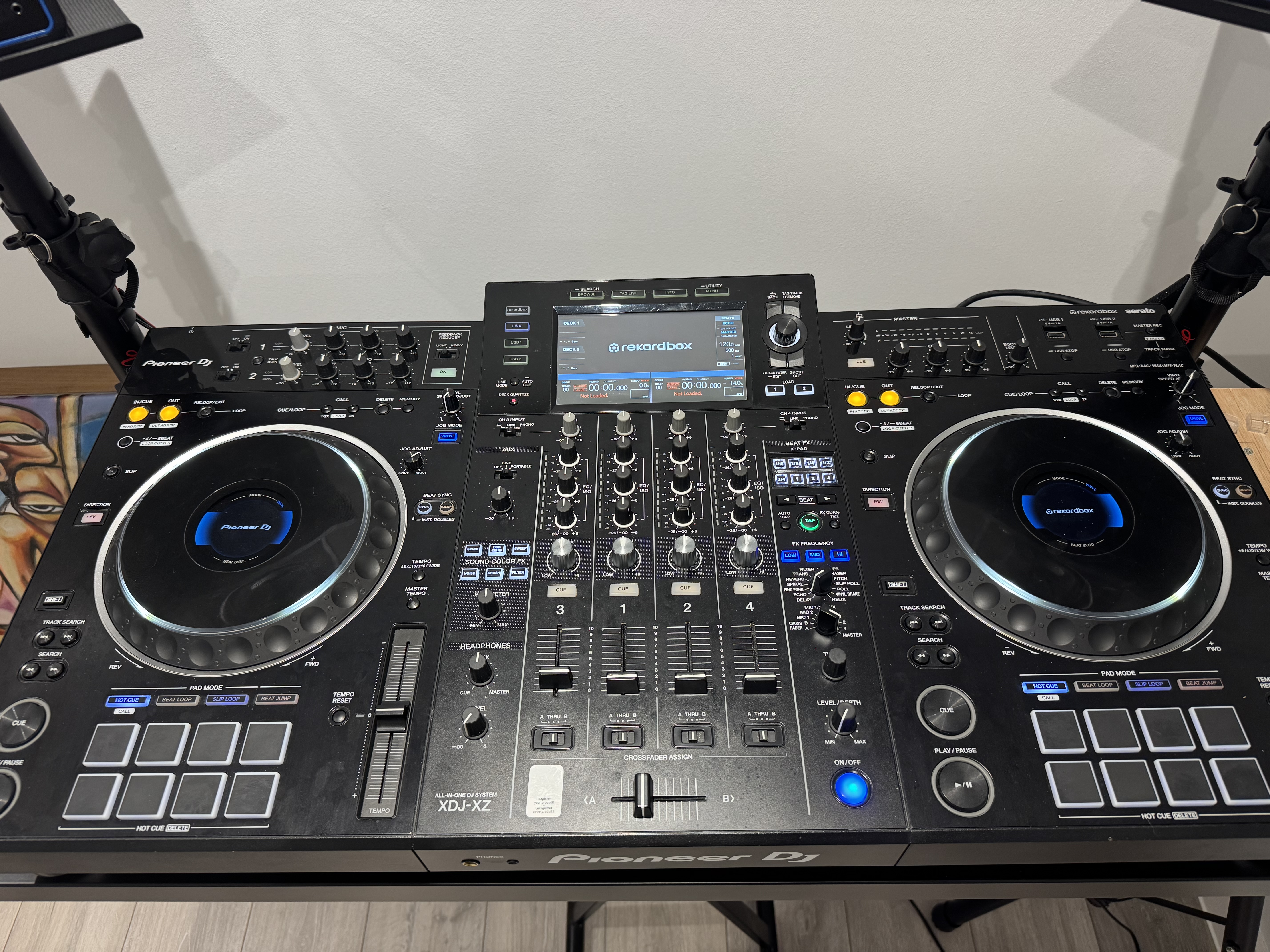 Pioneer xdj-xz 4-channel professional all-in-one dj system (with flight case)