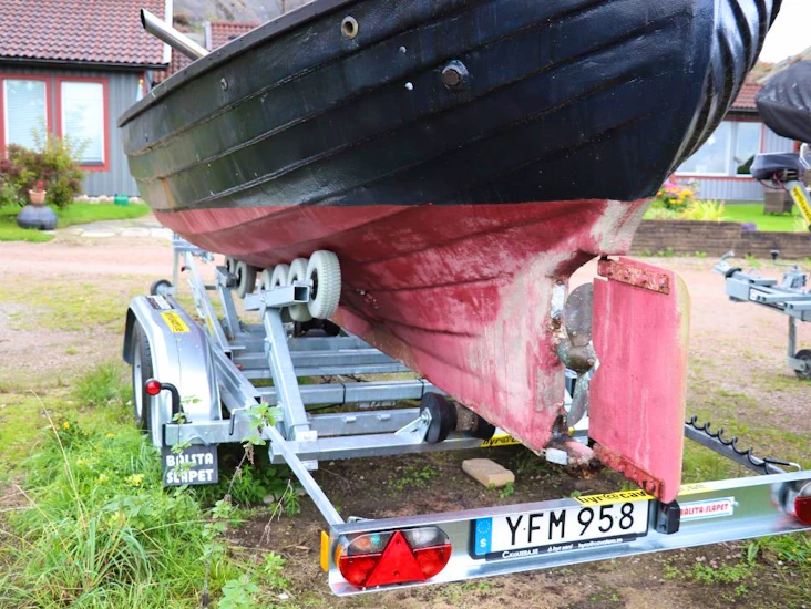 2,7 tons båttrailer m elvinsch