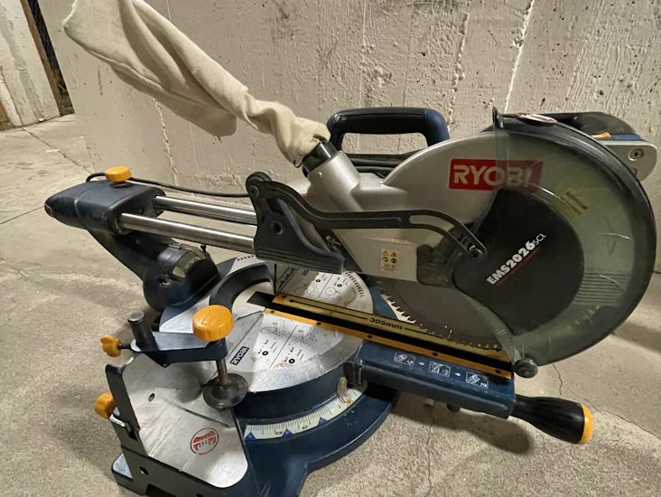 Kap-och gersåg ryobi 2000w