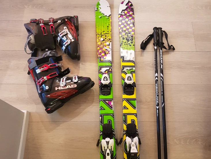 Twin-tip / slalomski med støvler