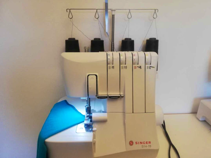 Overlock symaskin