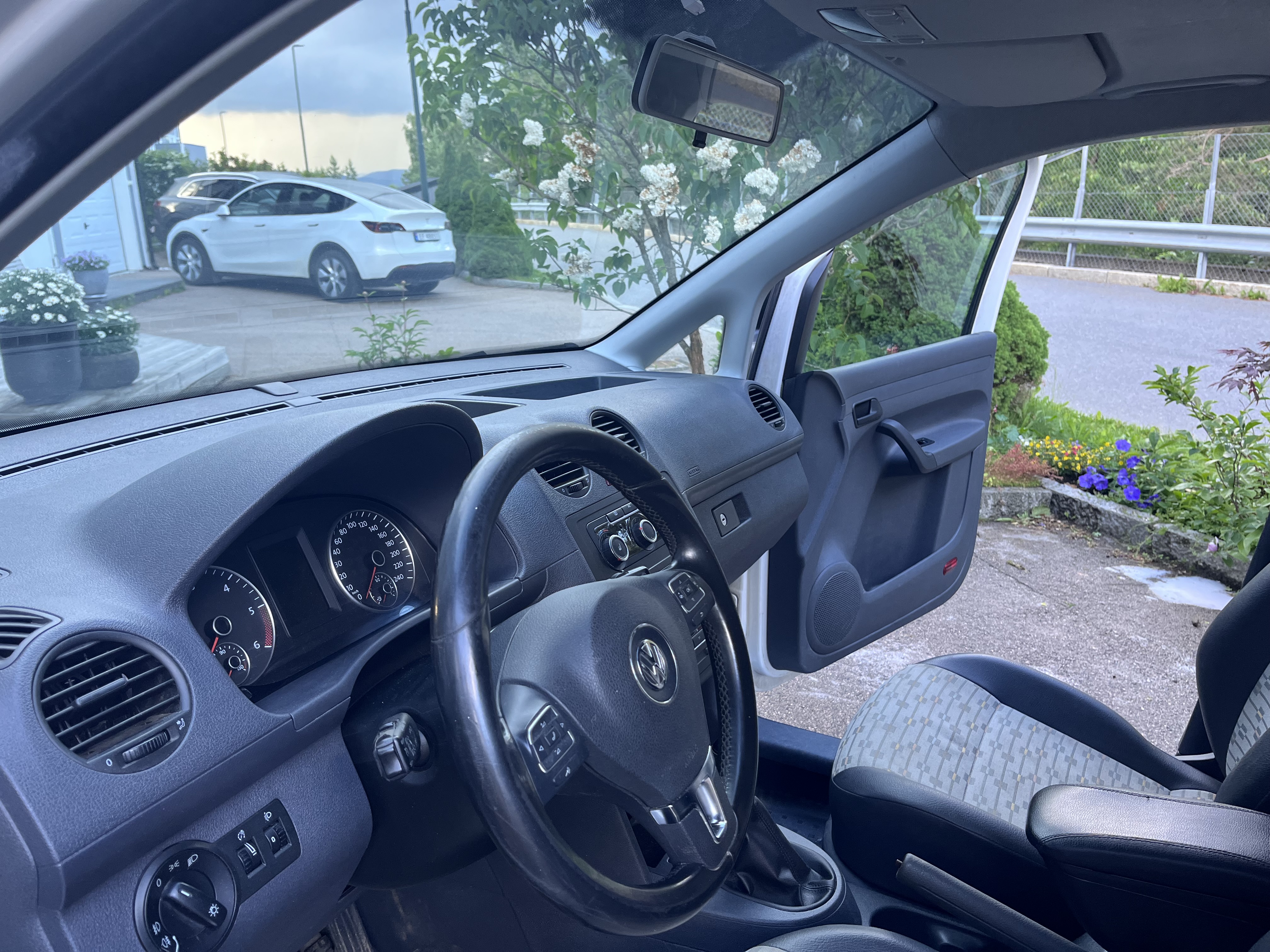 Caddy varebil 2012