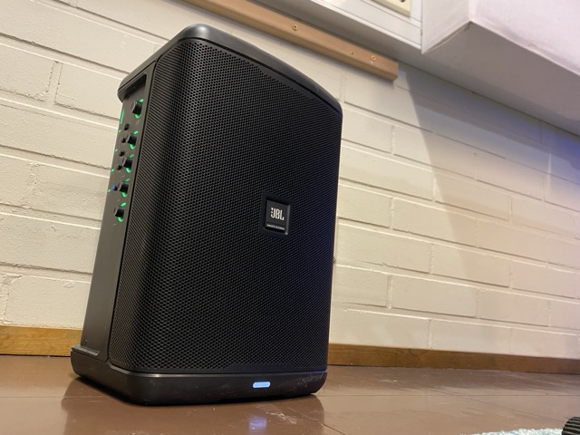 Akkukäyttöinen bluetooth-kaiutin jbl eon one compact