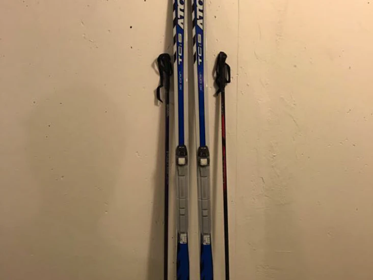 Nybörjarskidor paket storlek 39