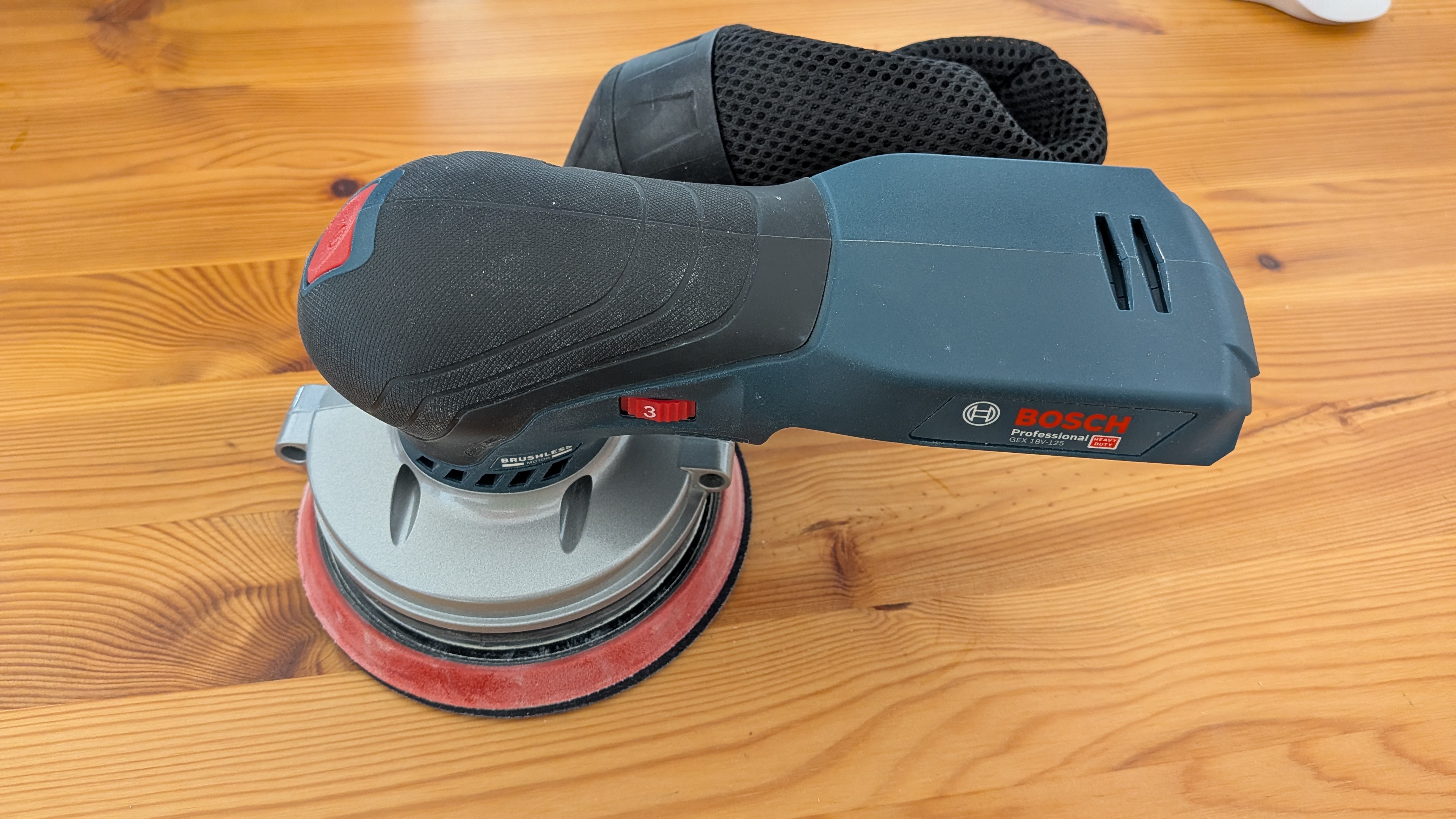 Batteridriven excenterslip bosch gex 18v-125 (125 mm)