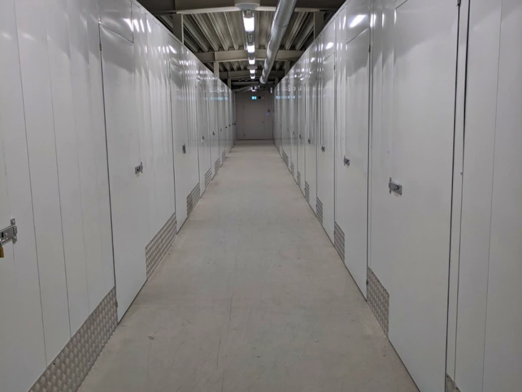 Förråd 5 m2 i brunna, kungsängen