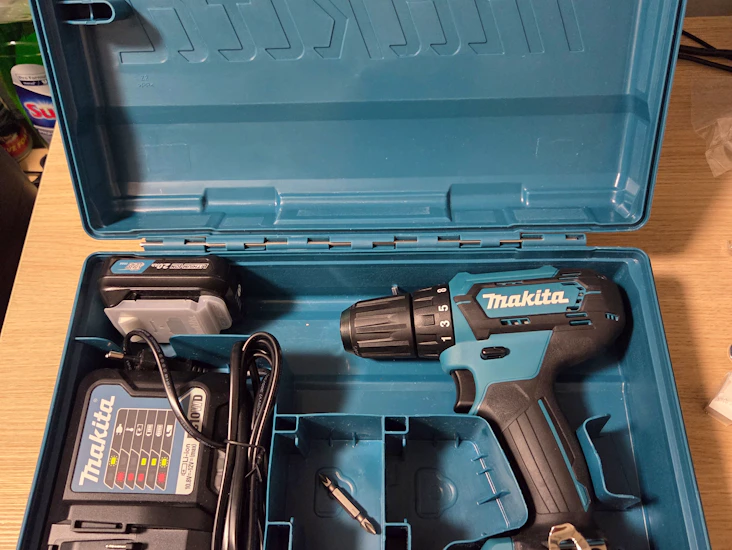 Makita df333d akkuporakone/ruuvinväännin