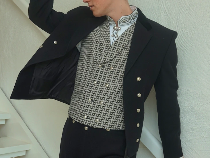 Lierbunad - herrebunad