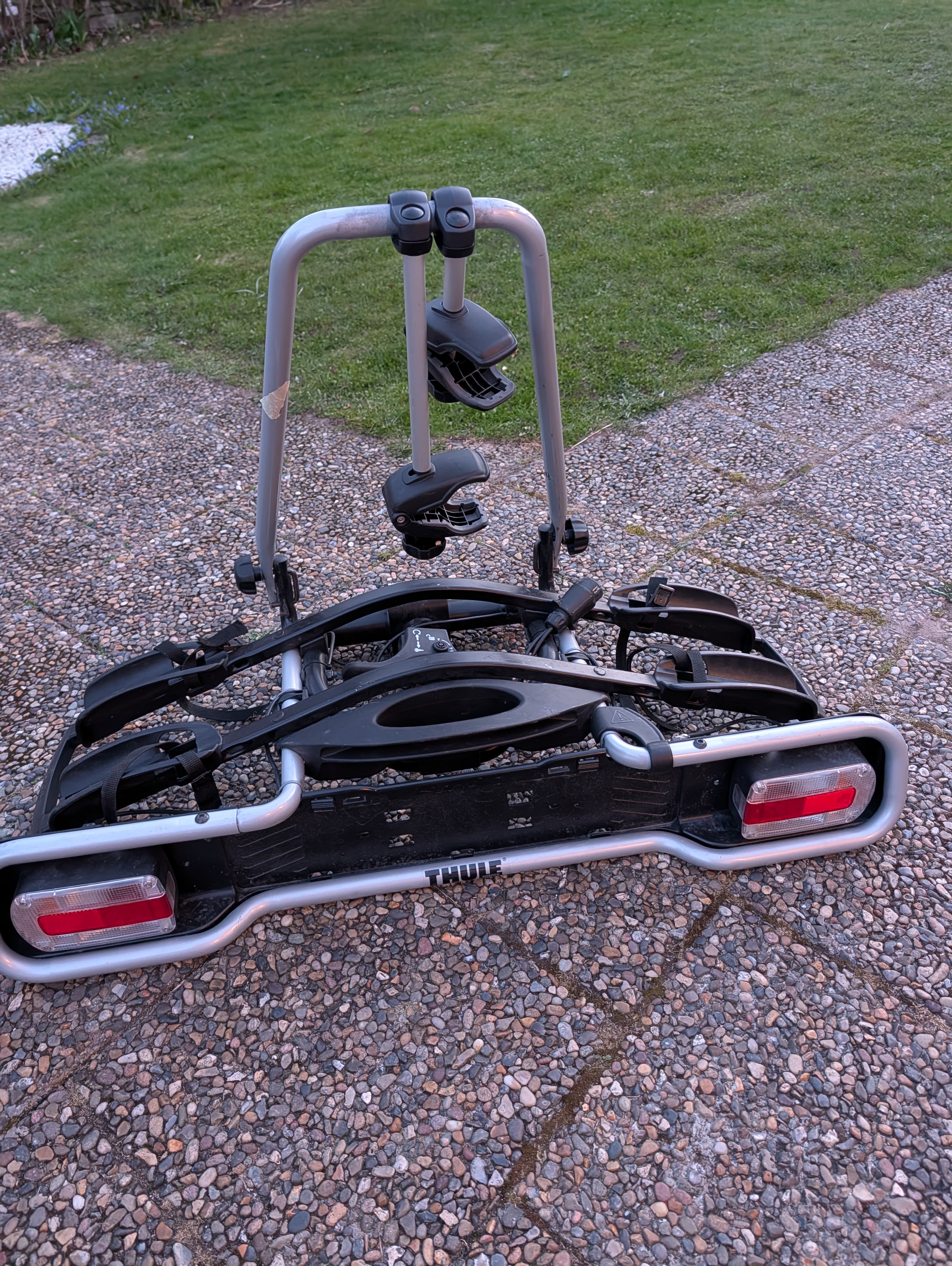 Smidig & säker cykelhållare: thule euroride (2 cyklar) - låsbar!