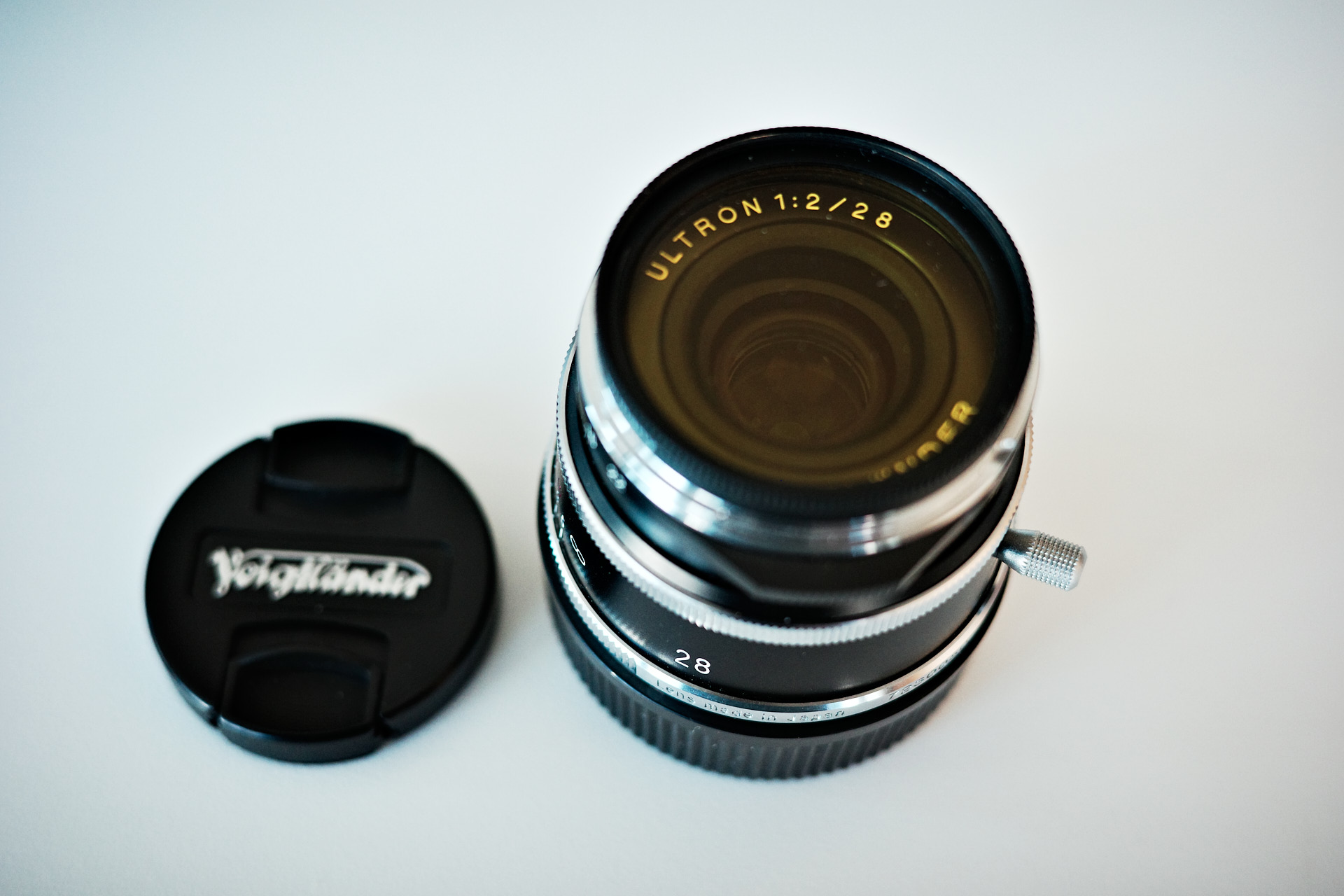 Voigtländer ultron 28 mm f/2.8