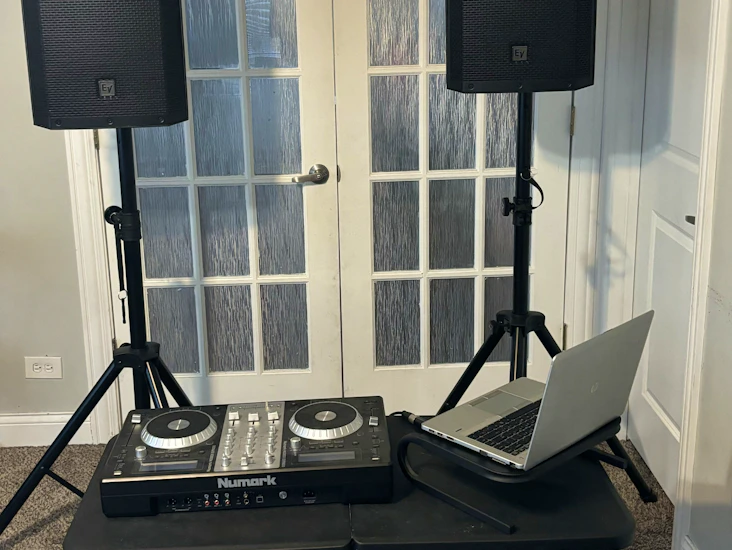 Dj sound system rental – mixdeck, speakers & microphones
