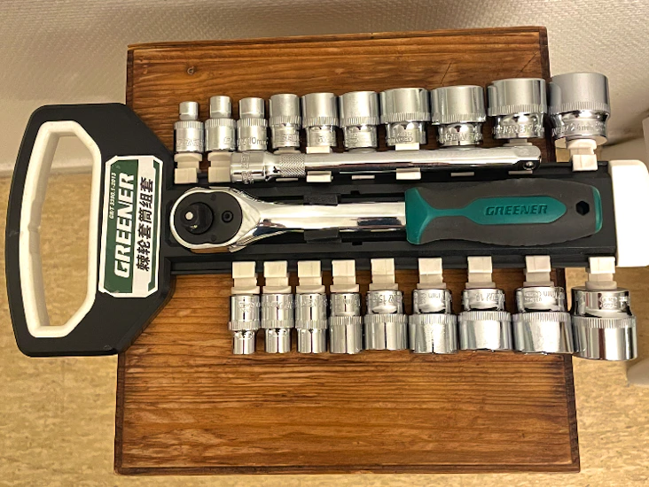 22-delars 3/8” spärrnyckelsats – hylsor 6–24 mm