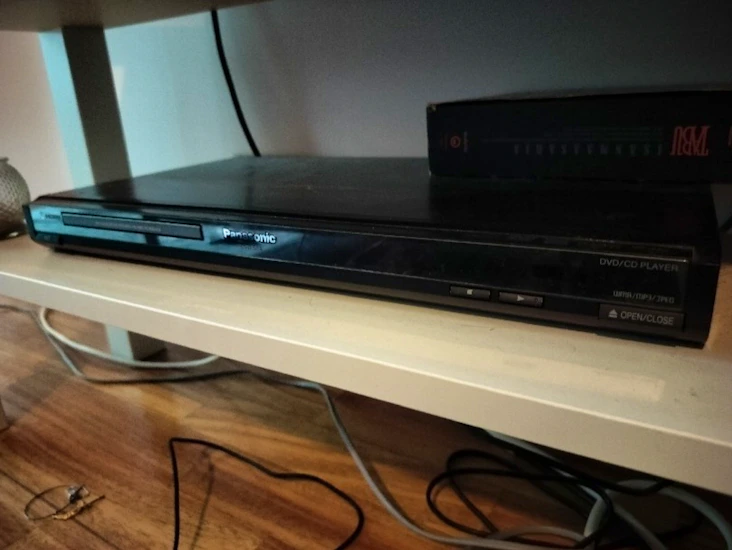Panasonic dvd/cd-soitin hdmi-liitännällä