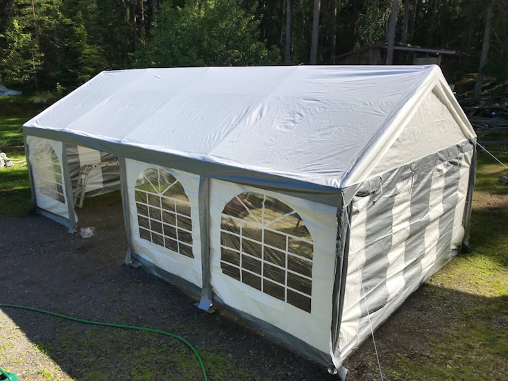 Juhlateltta 4 x 8 metriä, vedenpitävä