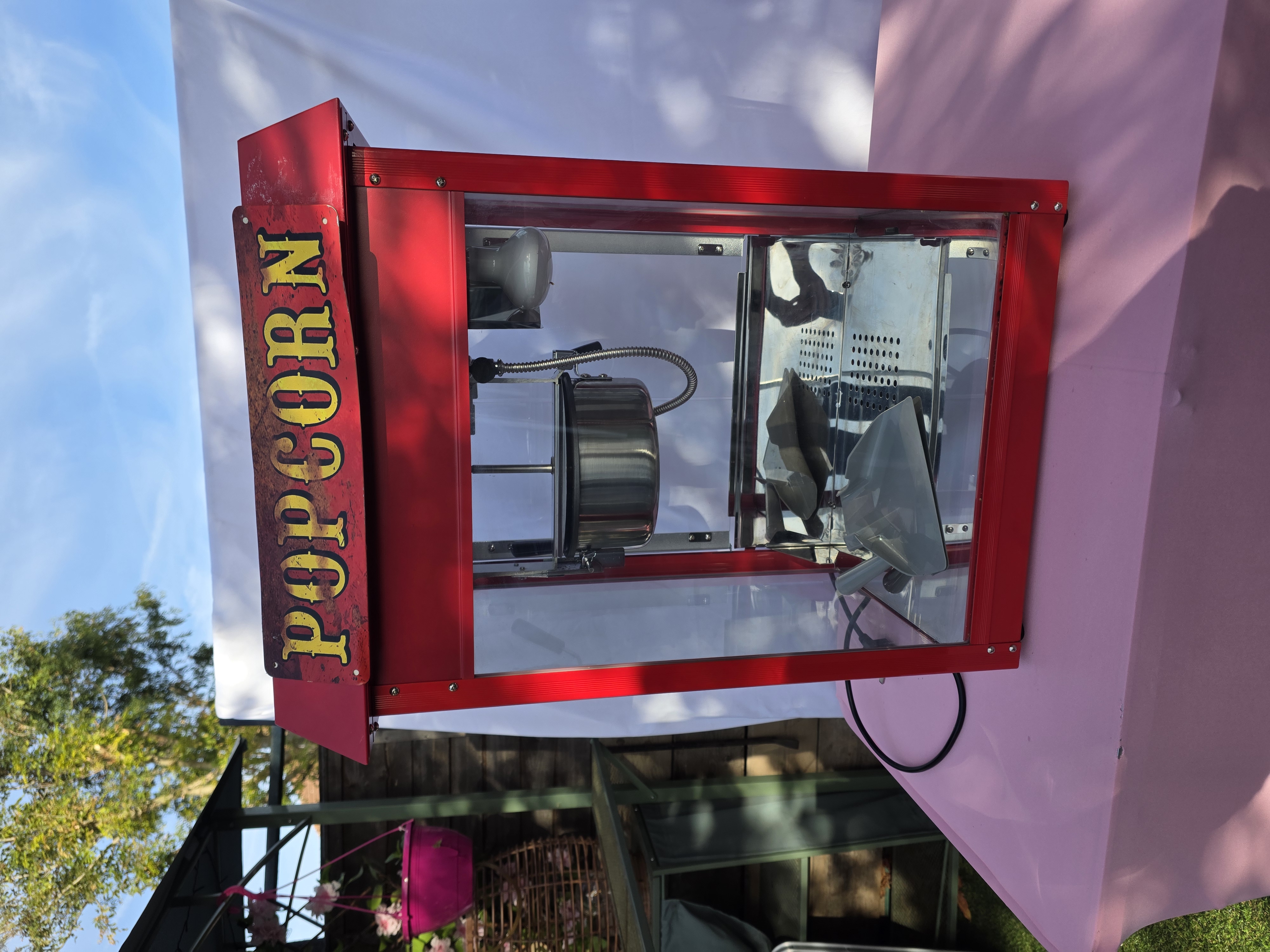 Popcorn machine