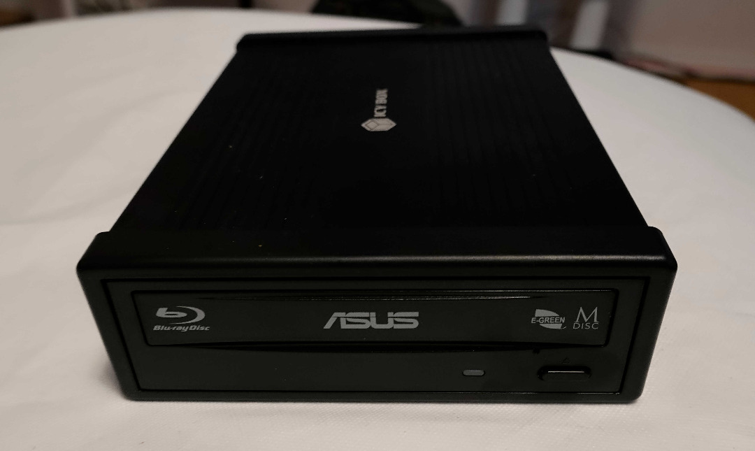 Asus bw-16d1ht blu-ray i externt usb-kabinett