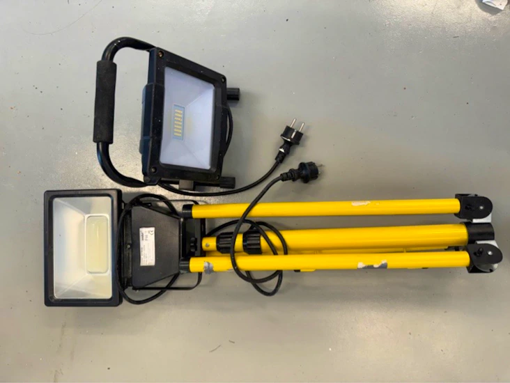 Bygglampa/ portabel arbetsbelysning