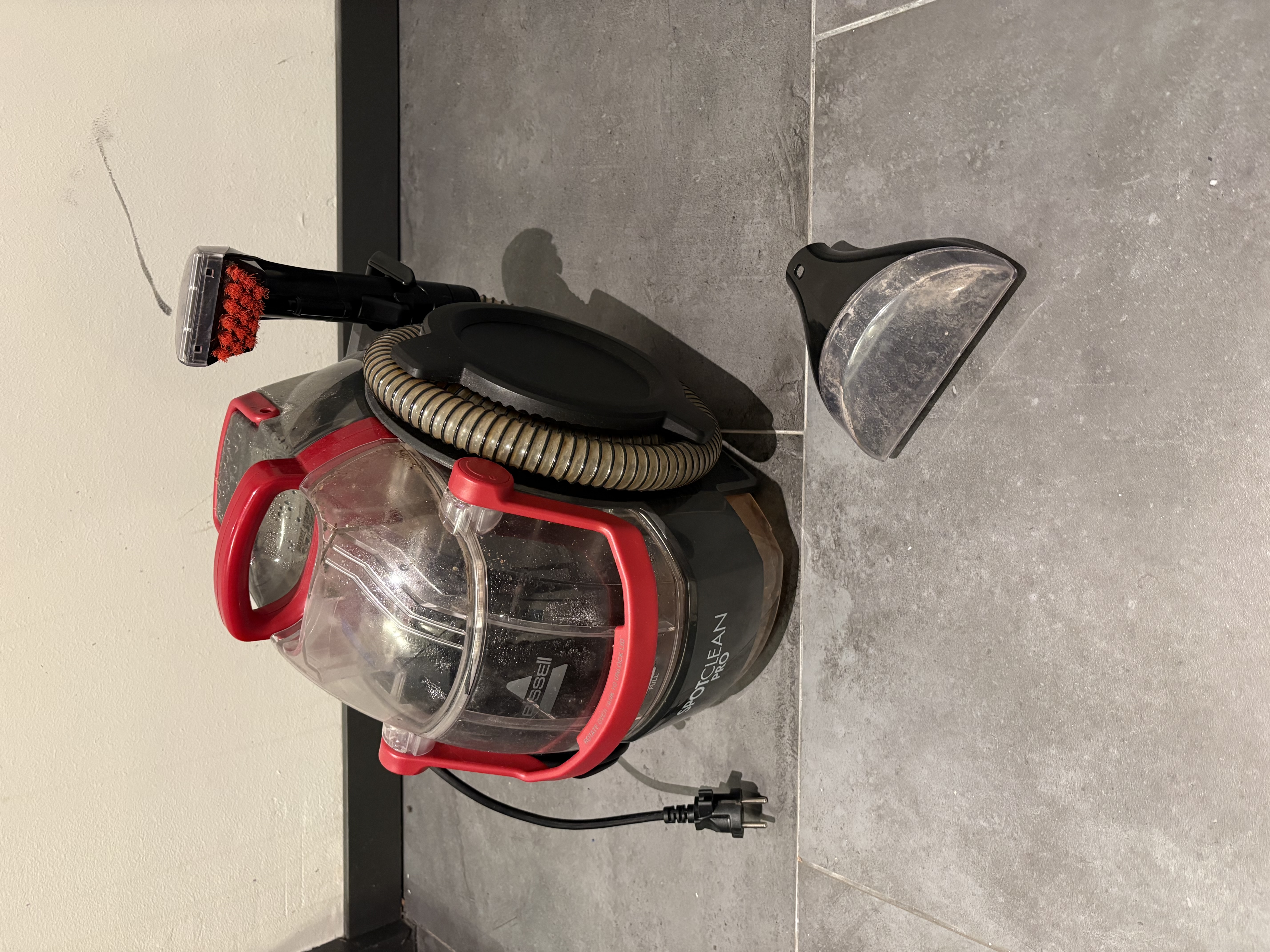 Bissel spotclean pro textiltvätt.