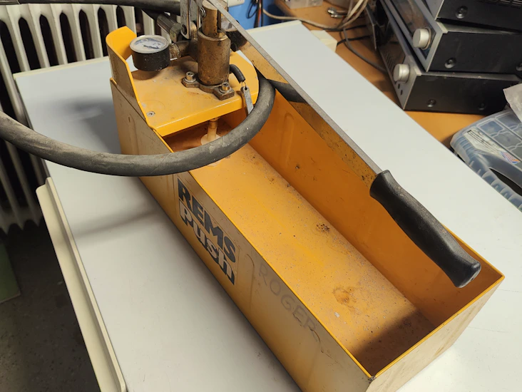 Rems push provtryckningspump