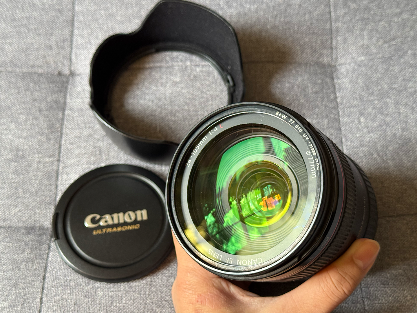 Canon 24-105mm f4 ultrasonic ew-83h 