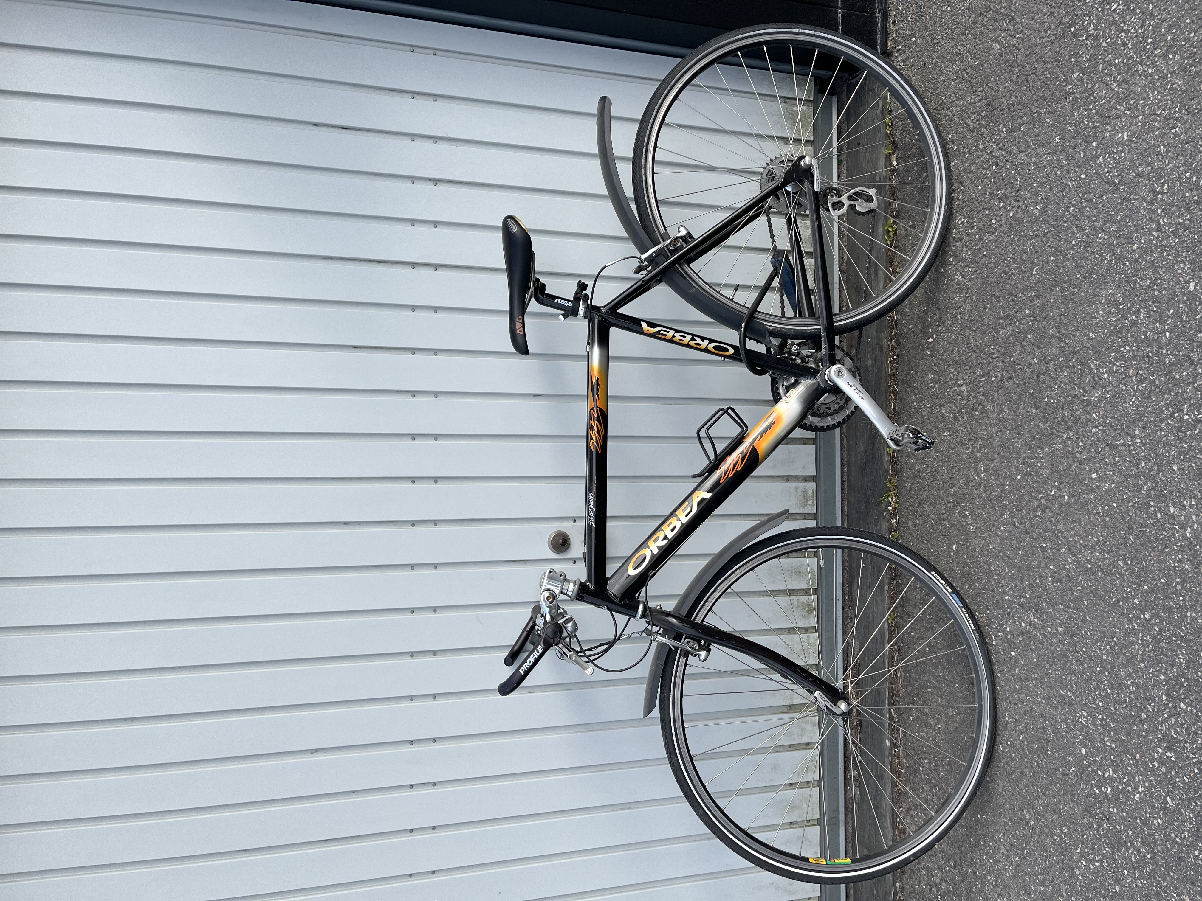 Cykel hybrid