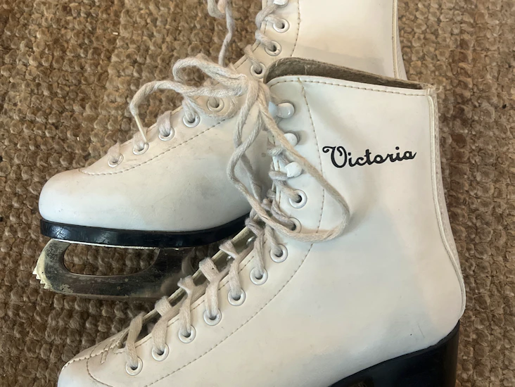 Skridskor victoria strl 34.