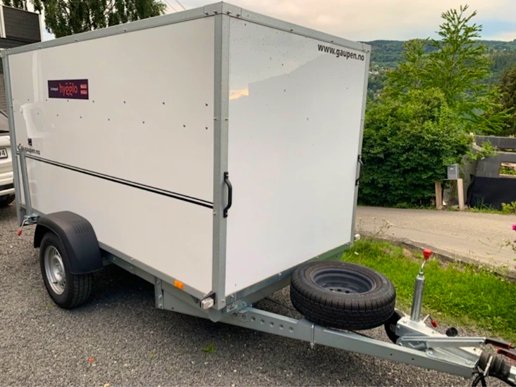 Skaphenger m/dører for vanlig førerkort klasse b.