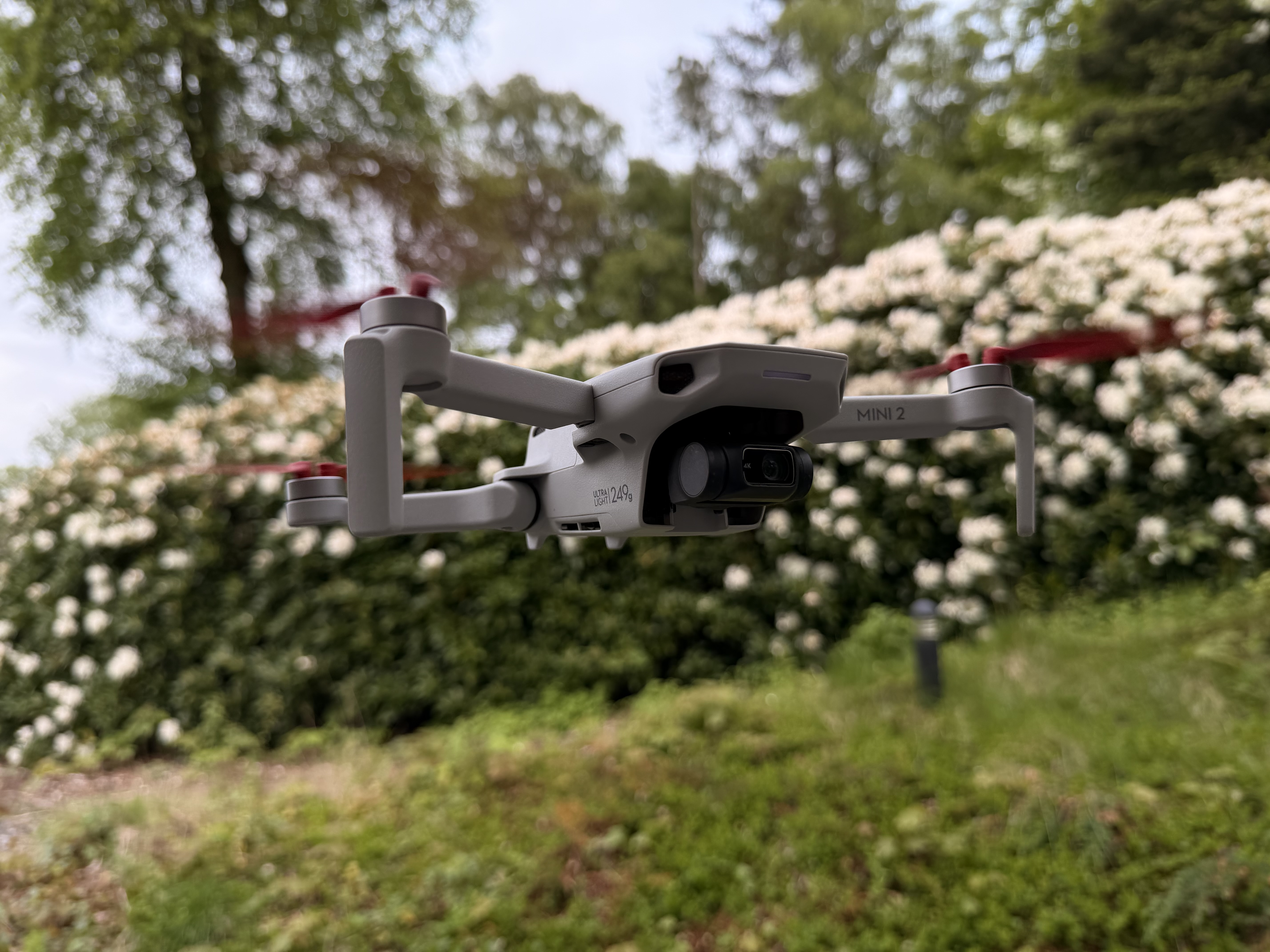 Dji mini 2 fly more combo – perfekt drone til foto og video