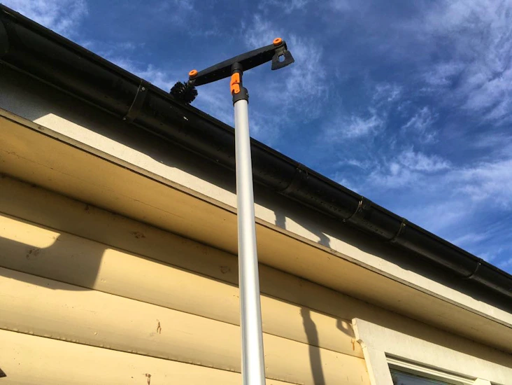 Takrännerensare 2-4 m skaft