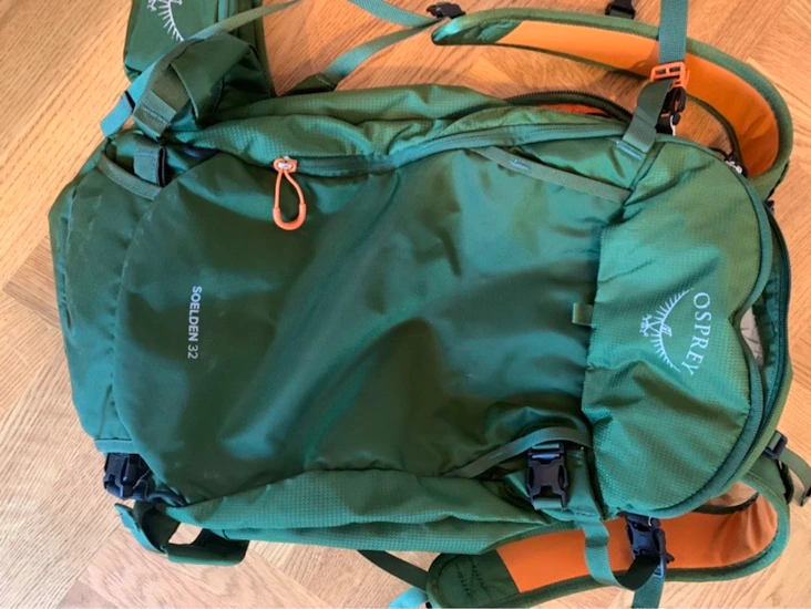 Lätt ryggsäck (32 l) för skidåkning