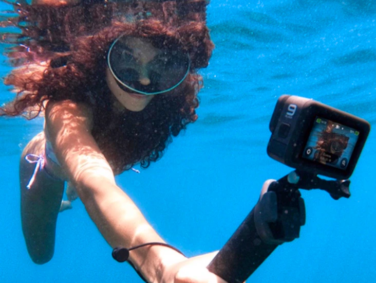 Gopro 10 svart 5.3k + stativ och 128 gb minne