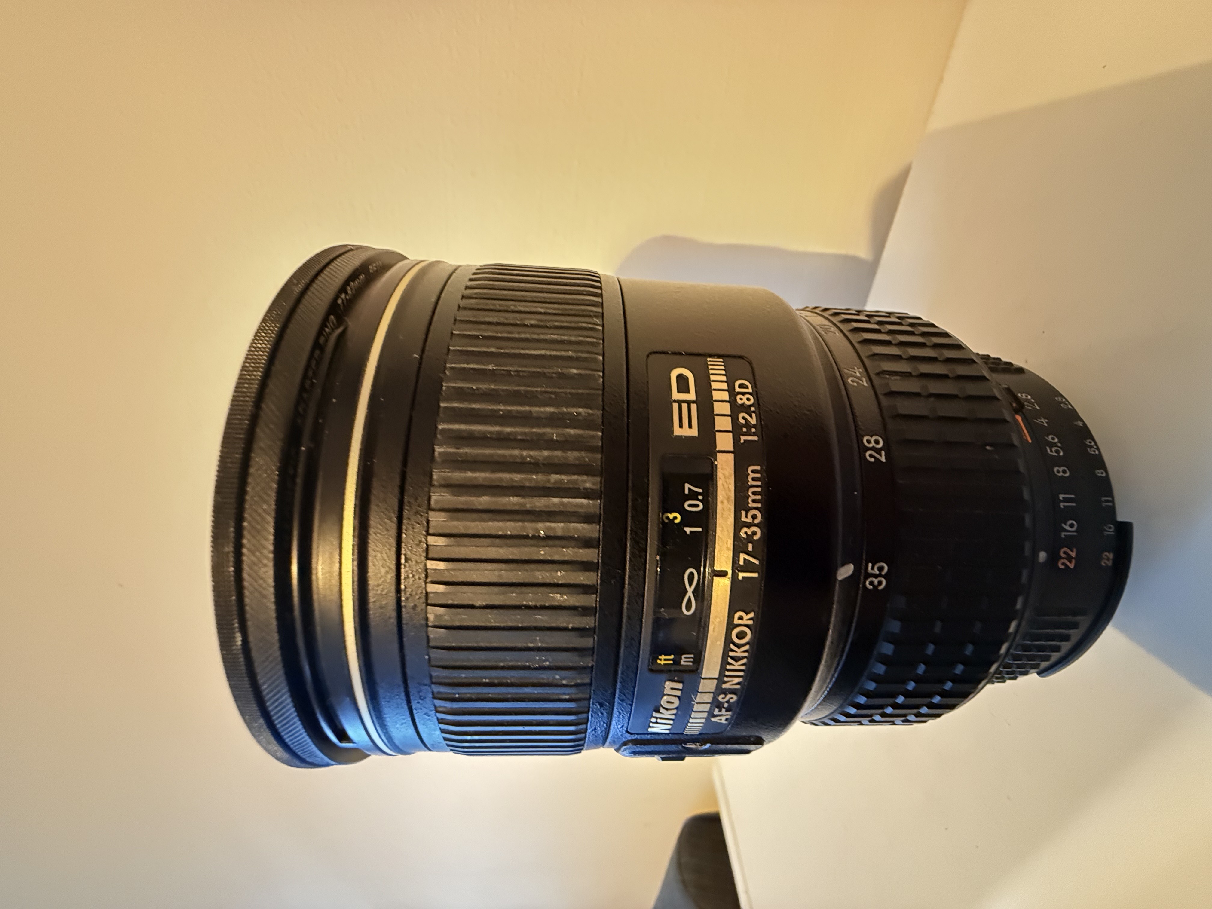Nikon 17-35mm f2.8 d af-s if lens
