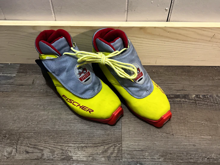 Euro 37 l6.5 cross country ski boots