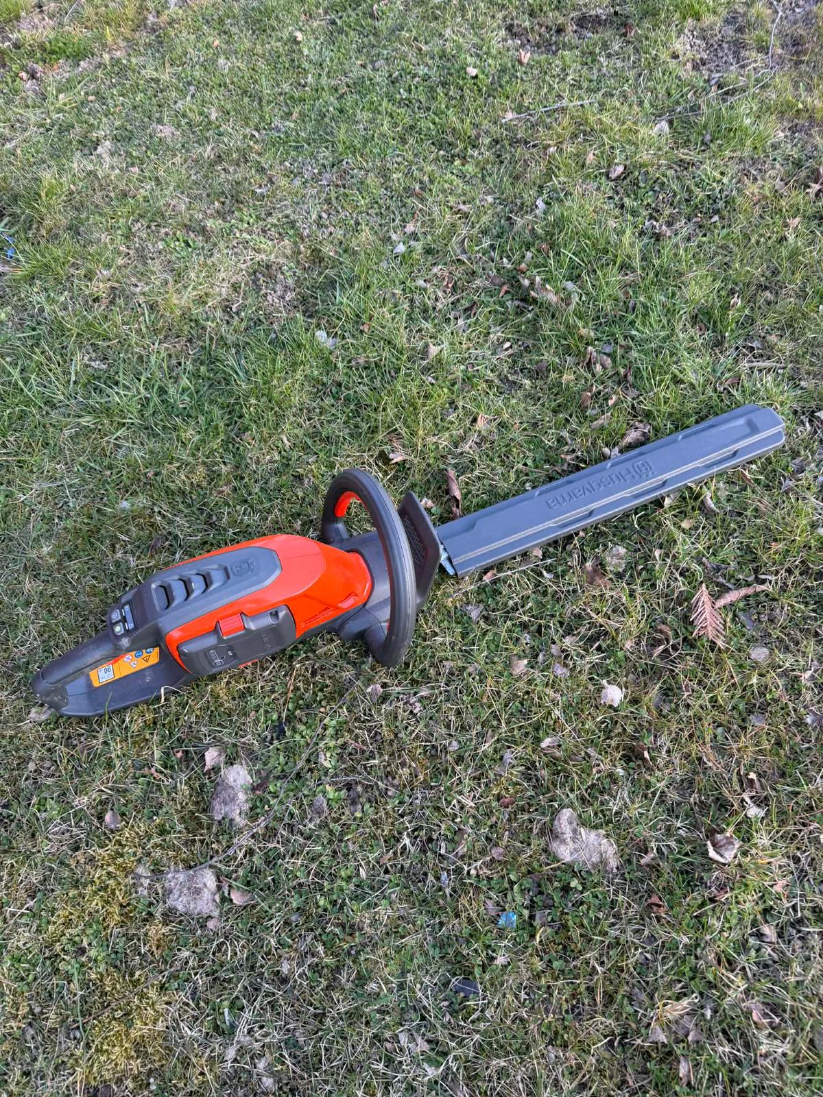 Häcksax husqvarna215ihd45