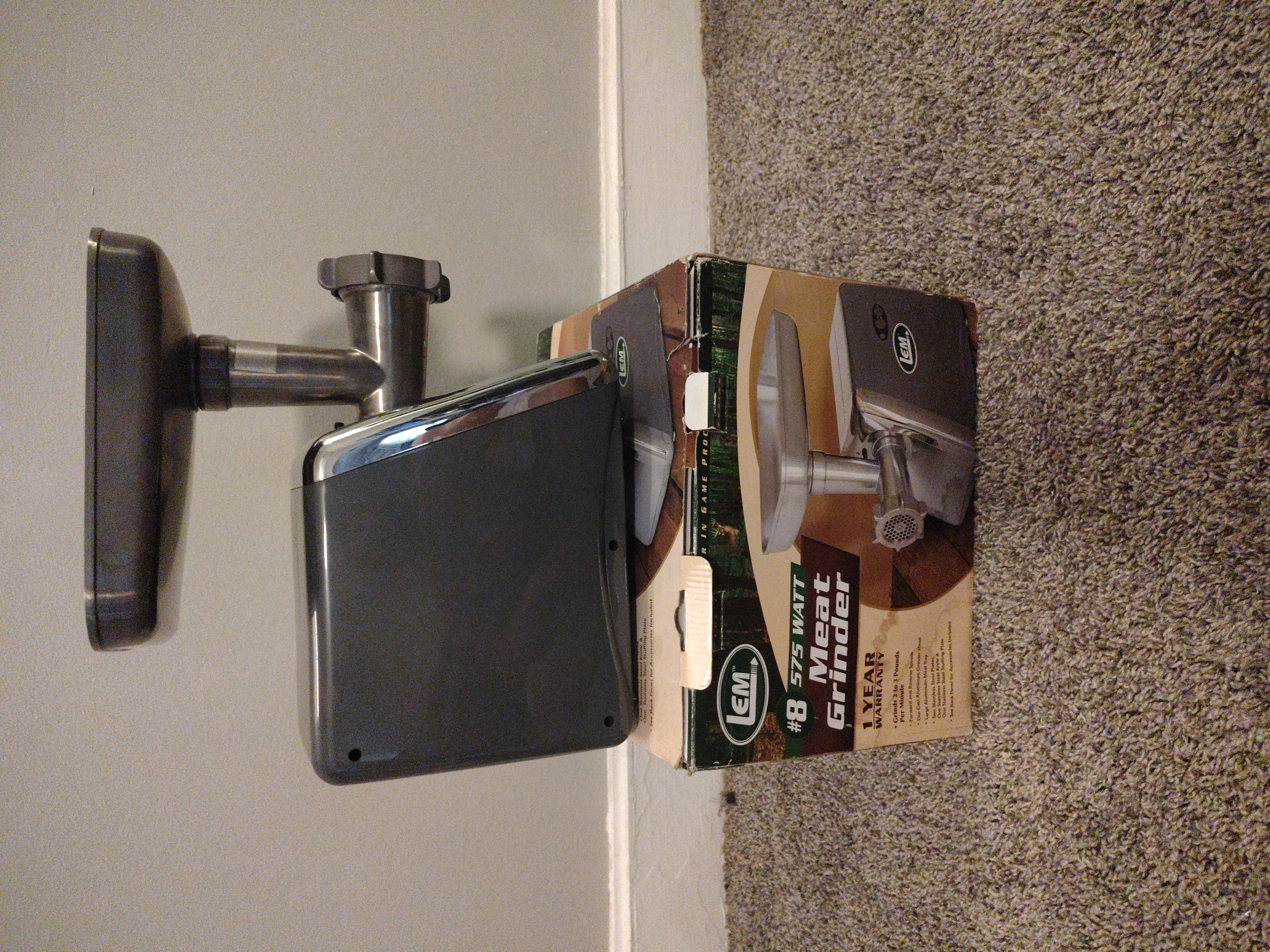 Meat grinder