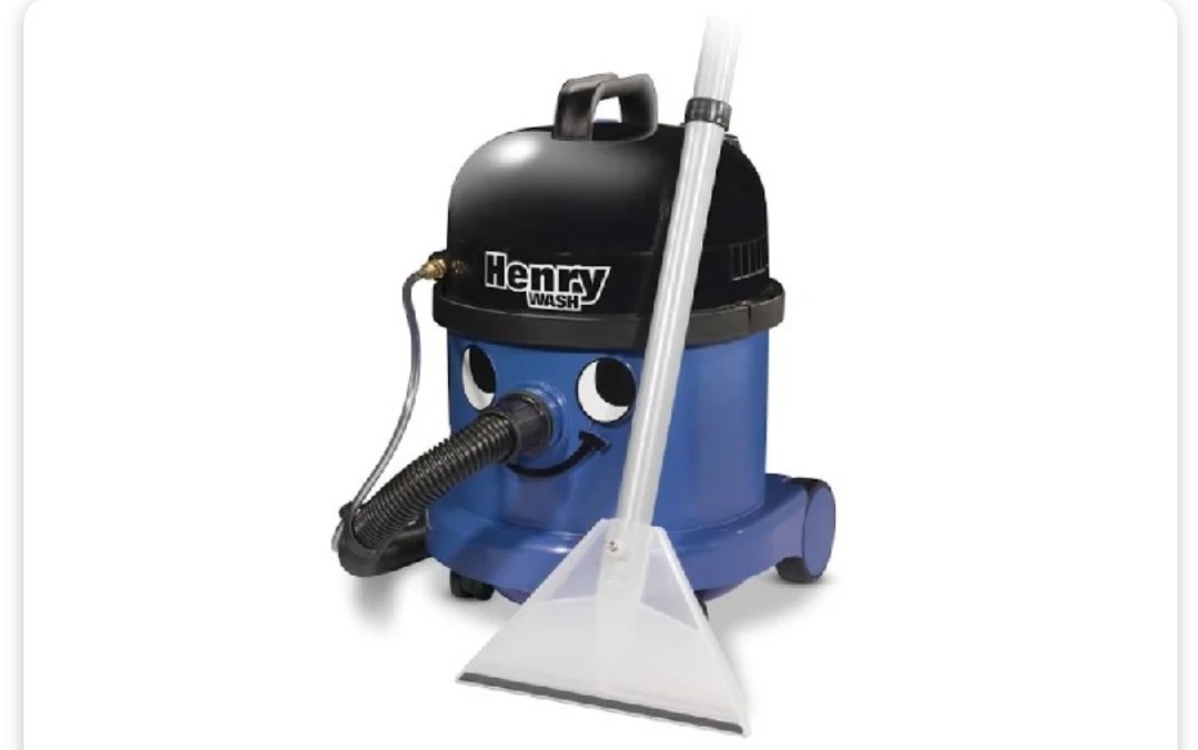 Myös mattopää, tekstiilipesuri, pesuaine sis hintaan