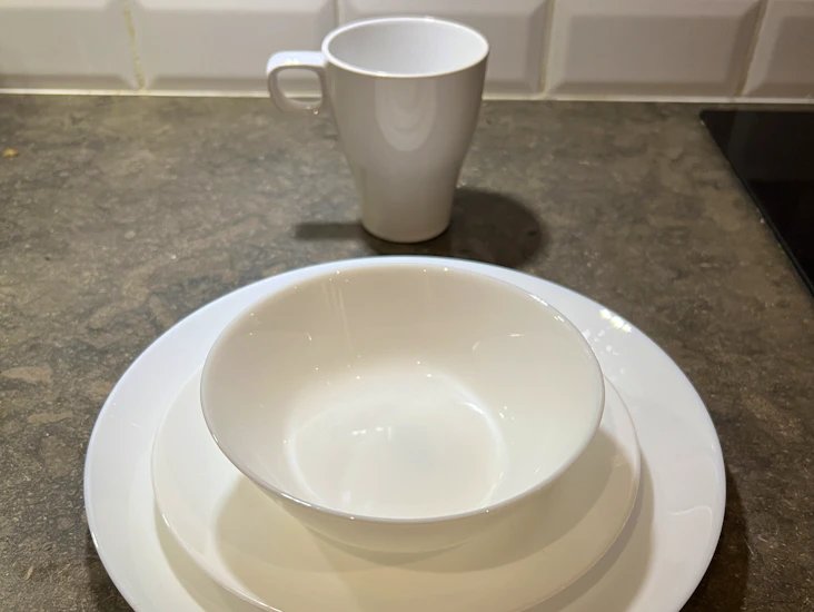 40 st tallrik, assiett, dessert/soppskål, kaffemugg